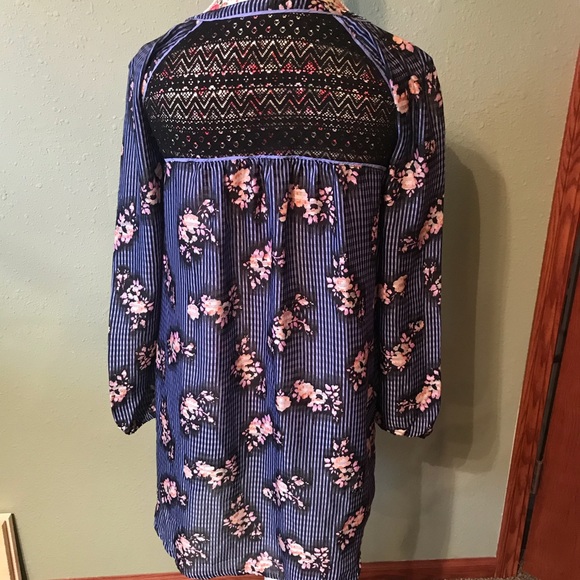 Free People Lace and Floral Blouse - Picture 4 of 6